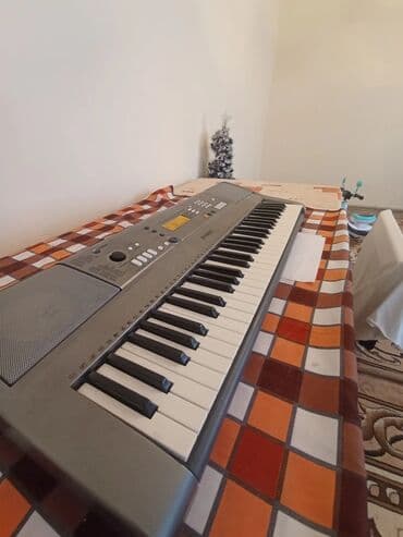 Синтезатор Yamaha (серия PSR) - Портативный клавишный инструмент с 61 at lalafo.kg Синтезатор Yamaha (серия PSR) - Портативный клавишный инструмент с 61