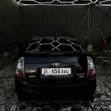 Toyota Prius: 2006 г., Гибрид, Хэтчбэк at lalafo.kg Toyota Prius: 2006 г., Гибрид, Хэтчбэк