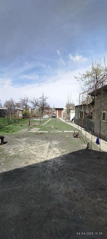 Дачаларды сатуу: Продаю дом в районе киркомстром участок 6 соток с документами всё lalafo.kg да — 4 Дачаларды сатуу: Продаю дом в районе киркомстром участок 6 соток с документами всё — 4