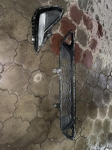 Заглушка бампера Kia, Б/у at lalafo.kg Заглушка бампера Kia, Б/у