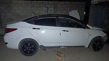 Hyundai Solaris: 2015 г., 1.6 л, Механика, Седан at lalafo.kg Hyundai Solaris: 2015 г., 1.6 л, Механика, Седан