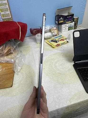 Планшет, Apple, 10" - 11", Wi-Fi, Классический цвет - Серый at lalafo.kg — 5 Планшет, Apple, 10" - 11", Wi-Fi, Классический цвет - Серый — 5