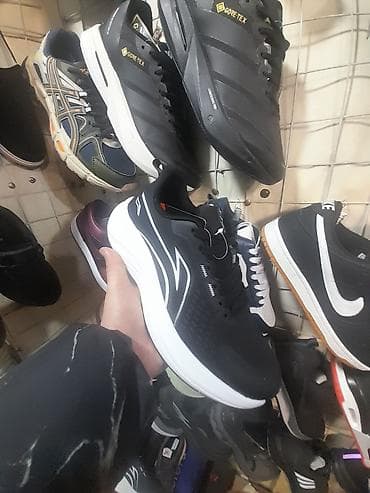 Мужской кроссовки на весну лининг кроссовки madem in vietnam размеры с at lalafo.kg — 1 Мужской кроссовки на весну лининг кроссовки madem in vietnam размеры с — 1