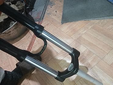 Rock shox domain 180mm Ось 110×20 ноги 35mm at lalafo.kg Rock shox domain 180mm Ось 110×20 ноги 35mm