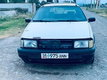 Volkswagen Passat: 1989 г., 1.8 л, Механика, Бензин, Универсал at lalafo.kg Volkswagen Passat: 1989 г., 1.8 л, Механика, Бензин, Универсал