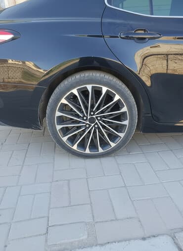 Литые Диски R 20 Комплект, отверстий - 5, Б/у at lalafo.kg Литые Диски R 20 Комплект, отверстий - 5, Б/у