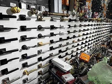 Дверная ручка, Для межкомнатных дверей, Металлические, Без установки at lalafo.kg Дверная ручка, Для межкомнатных дверей, Металлические, Без установки