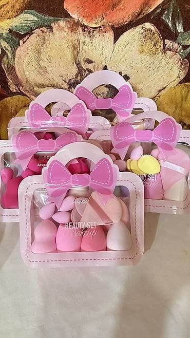 Набор для макияжа BEAUTY SET (Anguoer) - Подарочные наборы спонжей и at lalafo.kg Набор для макияжа BEAUTY SET (Anguoer) - Подарочные наборы спонжей и