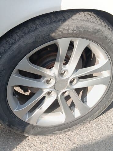 Литые Диски R 17 отверстий - 5 at lalafo.kg Литые Диски R 17 отверстий - 5