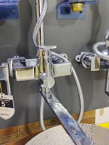 Суу аралаштыргычтар: Ванна жана душ үчүн суу аралаштыргыч, Кол душ, Орнотуу: Жашыруун монтаж, Материалы: Латунь, Функциялар: Функциялары жок lalafo.kg да — 1 Суу аралаштыргычтар: Ванна жана душ үчүн суу аралаштыргыч, Кол душ, Орнотуу: Жашыруун монтаж, Материалы: Латунь, Функциялар: Функциялары жок — 1