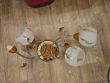 Потолочная люстра на 4 плафона - Тип: потолочная, рожковая - at lalafo.kg Потолочная люстра на 4 плафона - Тип: потолочная, рожковая -