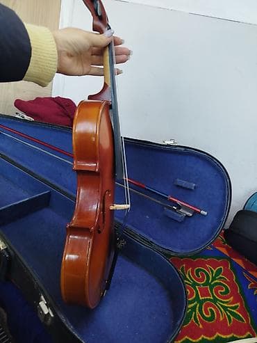 Продаётся скрипка советского производства, размер 3/4 — идеально at lalafo.kg Продаётся скрипка советского производства, размер 3/4 — идеально