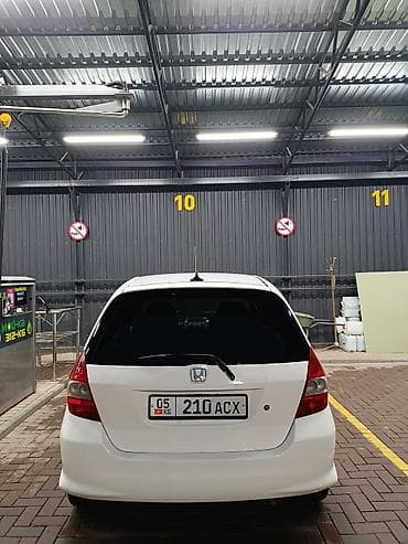 Proton: Honda Fit: 2002 г., 1.3 л, Вариатор, Бензин, Хетчбек lalafo.kg да — 6 Proton: Honda Fit: 2002 г., 1.3 л, Вариатор, Бензин, Хетчбек — 6