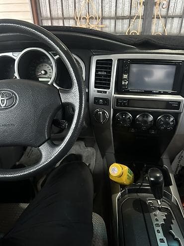 Toyota 4Runner: 2004 г., 4 л, Автомат, Бензин, Внедорожник at lalafo.kg — 8 Toyota 4Runner: 2004 г., 4 л, Автомат, Бензин, Внедорожник — 8