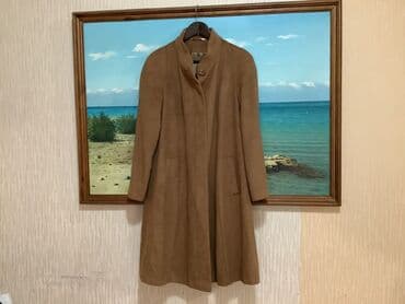 Пальто. 90% шерсть 10% ангора. 500 сом. (Рост 164, обхват груди 104 at lalafo.kg Пальто. 90% шерсть 10% ангора. 500 сом. (Рост 164, обхват груди 104