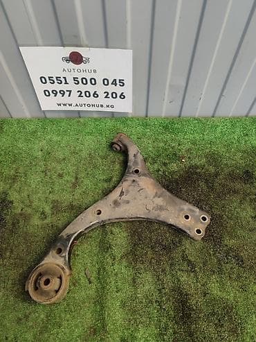 Передний левый рычаг Hyundai 2012 г., Б/у, Оригинал at lalafo.kg Передний левый рычаг Hyundai 2012 г., Б/у, Оригинал