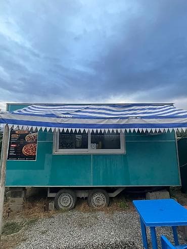 Фудтрак/киоск для уличной торговли - Мобильный киоск на двухосном at lalafo.kg Фудтрак/киоск для уличной торговли - Мобильный киоск на двухосном