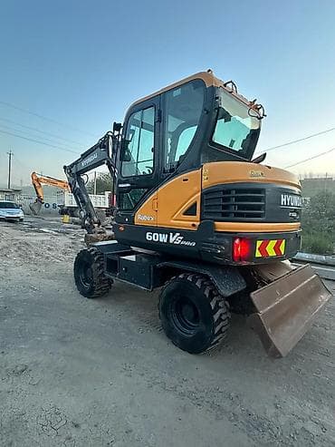 Экскаватор | Выкорчевывание пней, Траншеи, Котлованы at lalafo.kg Экскаватор | Выкорчевывание пней, Траншеи, Котлованы