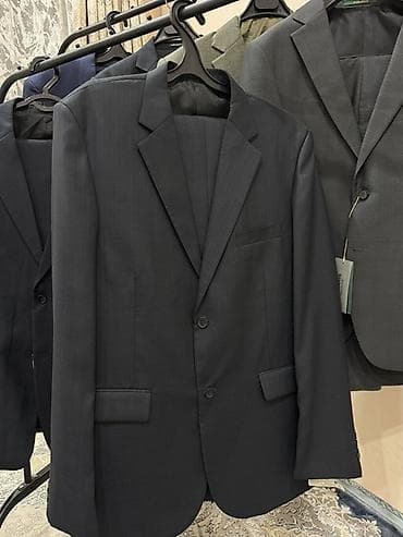 Классический мужской костюм (пиджак + брюки) - Цвет at lalafo.kg Классический мужской костюм (пиджак + брюки) - Цвет