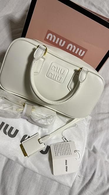 Классикалык сумкалар: Сумка Miu Miu белого цвета - Материал: гладкая кожа (визуально — lalafo.kg да — 3 Классикалык сумкалар: Сумка Miu Miu белого цвета - Материал: гладкая кожа (визуально — — 3