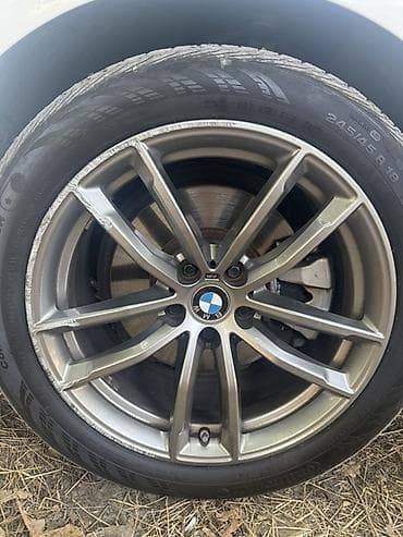 Оригинальные диски BMW + шины Continental R18 - Комплект колес BMW at lalafo.kg Оригинальные диски BMW + шины Continental R18 - Комплект колес BMW