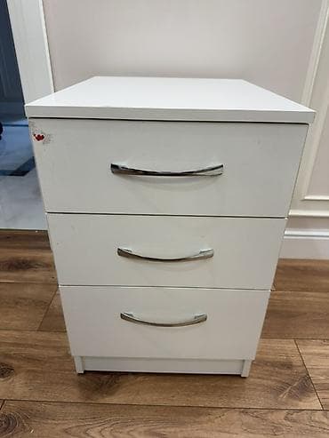 Тумба для вещей и одежды, Без зеркала, ЛДСП, цвет - Белый at lalafo.kg Тумба для вещей и одежды, Без зеркала, ЛДСП, цвет - Белый