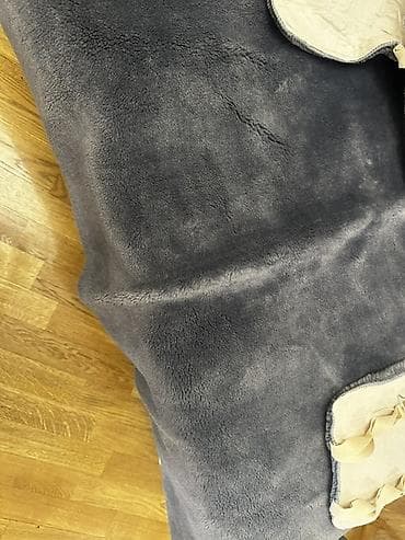 Чехол на заднее сидение Лексуса - Легко снимается, компактно at lalafo.kg Чехол на заднее сидение Лексуса - Легко снимается, компактно