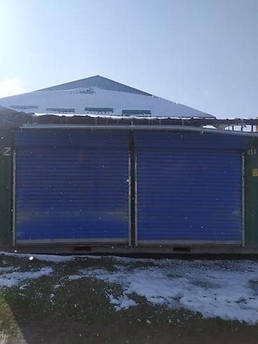 Металлический торговый павильон/контейнер с двумя роллетными воротами at lalafo.kg Металлический торговый павильон/контейнер с двумя роллетными воротами