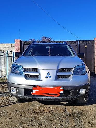 Mitsubishi Outlander: 2004 г., 2.4 л, Автомат, Бензин, Кроссовер at lalafo.kg Mitsubishi Outlander: 2004 г., 2.4 л, Автомат, Бензин, Кроссовер