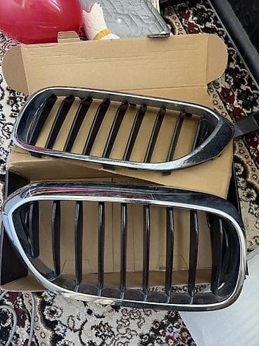 Решетка радиатора BMW 2019 г., Б/у, Аналог at lalafo.kg Решетка радиатора BMW 2019 г., Б/у, Аналог