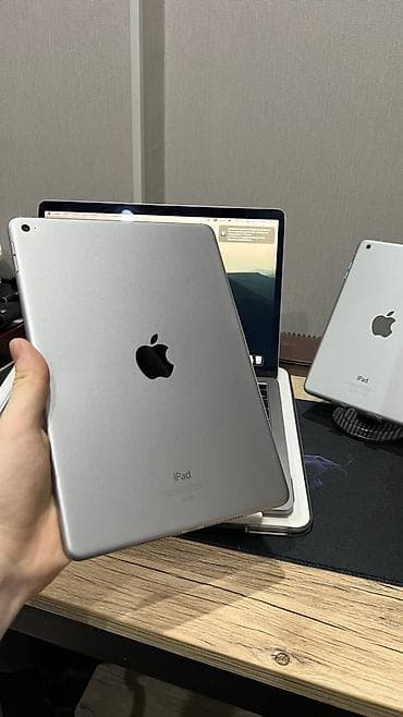 Планшет, Apple, память 64 ГБ, 9" - 10", Wi-Fi, Б/у, Классический цвет - Серый at lalafo.kg Планшет, Apple, память 64 ГБ, 9" - 10", Wi-Fi, Б/у, Классический цвет - Серый