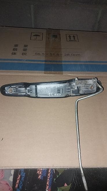 Передняя левая дверная ручка Дверная ручка Toyota Б/у at lalafo.kg Передняя левая дверная ручка Дверная ручка Toyota Б/у