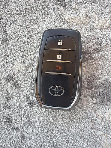 Ключ Toyota 2010 г., Б/у, Аналог, Китай at lalafo.kg Ключ Toyota 2010 г., Б/у, Аналог, Китай