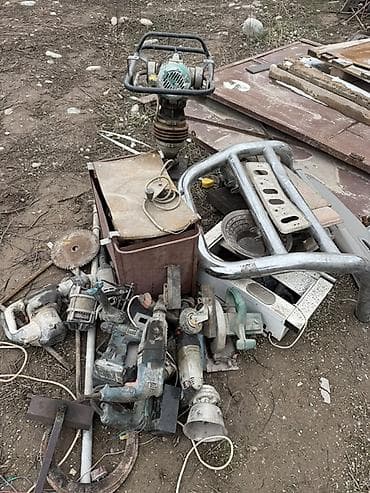 Сборный лот строительного и электроинструмента, а также оборудования at lalafo.kg Сборный лот строительного и электроинструмента, а также оборудования