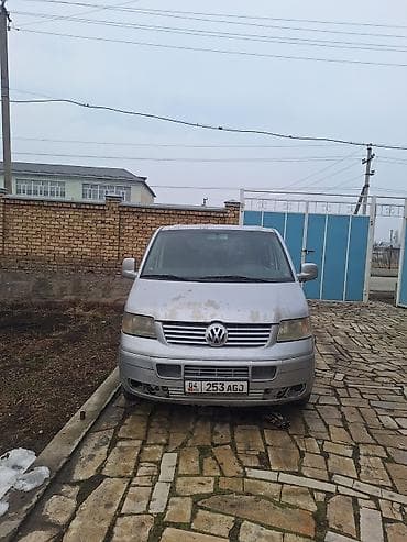 Volkswagen Transporter: 2004 г., 2.5 л, Механика, Дизель, Фургон at lalafo.kg Volkswagen Transporter: 2004 г., 2.5 л, Механика, Дизель, Фургон