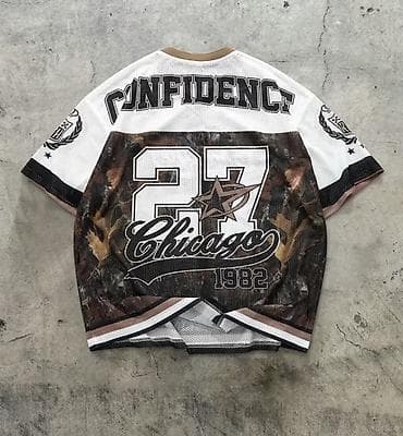 Футболка-сетка унисекс с принтами Chicago - Дизайн: крупные надписи at lalafo.kg Футболка-сетка унисекс с принтами Chicago - Дизайн: крупные надписи