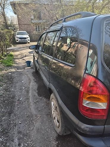 Vauxhall: Opel Zafira: 2000 г., 1.8 л, Автомат, Бензин, Минивэн at lalafo.kg — 5 Vauxhall: Opel Zafira: 2000 г., 1.8 л, Автомат, Бензин, Минивэн — 5