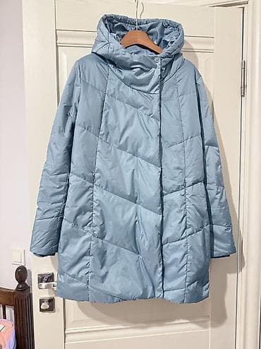 Пуховик, Короткая модель, С капюшоном, M at lalafo.kg Пуховик, Короткая модель, С капюшоном, M