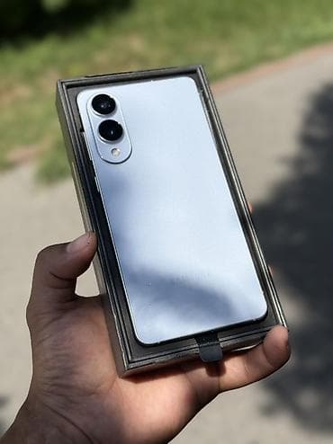 Samsung Galaxy S25 Edge, Новый, 256 ГБ, цвет - Голубой, 1 SIM, eSIM at lalafo.kg Samsung Galaxy S25 Edge, Новый, 256 ГБ, цвет - Голубой, 1 SIM, eSIM