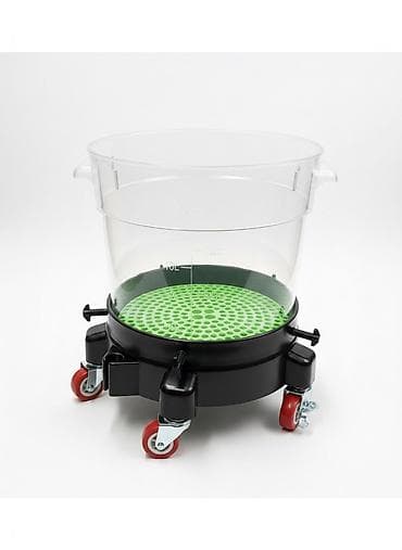 Продаю ведро для мойки автомобиля с сепаратором на колёсиках. Новый at lalafo.kg Продаю ведро для мойки автомобиля с сепаратором на колёсиках. Новый