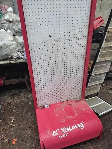 Срочно продам полки для магазина по 2 т сом штук at lalafo.kg Срочно продам полки для магазина по 2 т сом штук