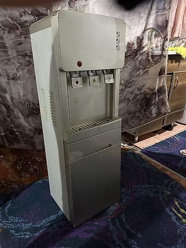 Кулер для воды at lalafo.kg Кулер для воды