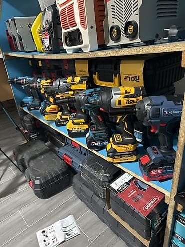 Аккумуляторные наборы электроинструментов в кейсах От 1500 и выше at lalafo.kg Аккумуляторные наборы электроинструментов в кейсах От 1500 и выше