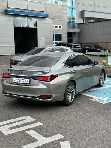 Lexus ES: 2021 г., 2.5 л, Гибрид at lalafo.kg Lexus ES: 2021 г., 2.5 л, Гибрид