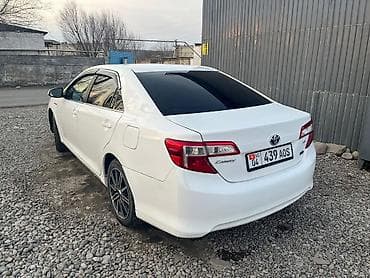 Toyota Camry: 2013 г., 2.5 л, Автомат, Гибрид, Седан at lalafo.kg Toyota Camry: 2013 г., 2.5 л, Автомат, Гибрид, Седан