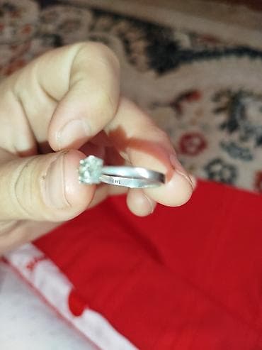 Кольцо, Помолвочное, Проба 925, Женские, Циркон at lalafo.kg Кольцо, Помолвочное, Проба 925, Женские, Циркон