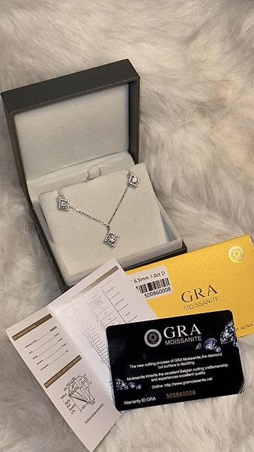 ✨ Серьги + цепочка с лабораторным бриллиантом ✨ Блеск, который at lalafo.kg ✨ Серьги + цепочка с лабораторным бриллиантом ✨ Блеск, который