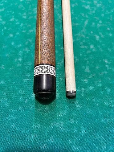 Бильярдный кий разборный (2 части) - Материал: натуральное дерево с at lalafo.kg Бильярдный кий разборный (2 части) - Материал: натуральное дерево с