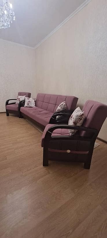 Комплект мягкой мебели, Б/у, Самовывоз at lalafo.kg Комплект мягкой мебели, Б/у, Самовывоз