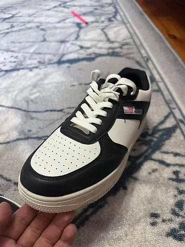 Мужские кроссовки, 41, MARINI, Новый, цвет - Черный, Самовывоз at lalafo.kg Мужские кроссовки, 41, MARINI, Новый, цвет - Черный, Самовывоз